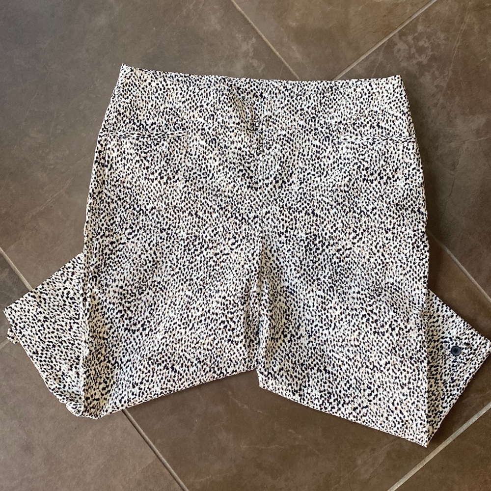 Chico's size 12 capri printed design
